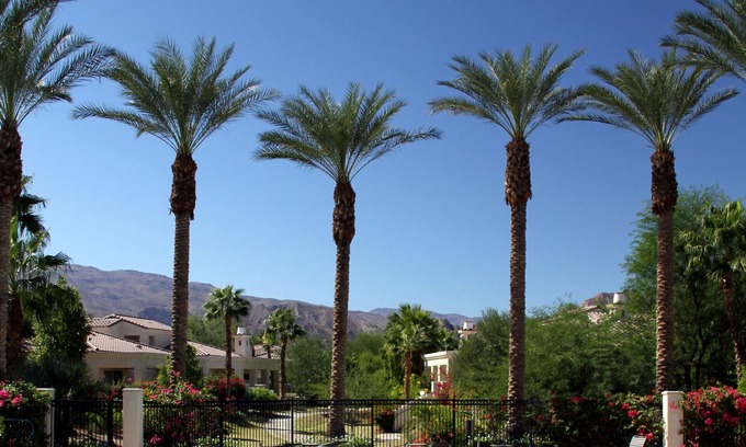 La Quinta House | Three Bedroom home filled with art and a beautiful ambiance.