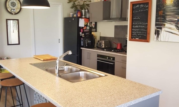 Hobart House | Three bedroom new home with a great view!