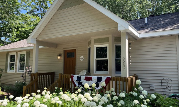Glen Arbor House | Three Bedroom, Newly Remodeled Home, Just Two Blocks From Downtown Glen Arbor.