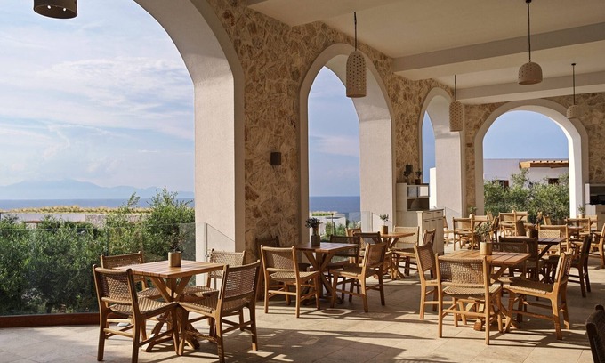 Tsilivi Villa | Three-Bedroom Sea View Villa with.