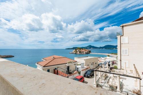 Sveti Stefan Apartment | Three bedrooms family apartment with sea view Sveti Stefan