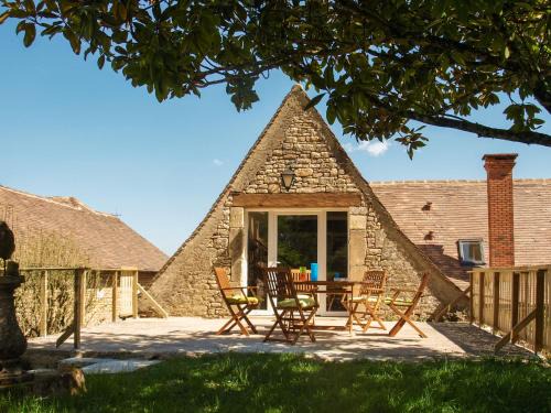 Peyzac-le-Moustier House | Three lovely g tes surrounded by nature with private swimming pool and garden