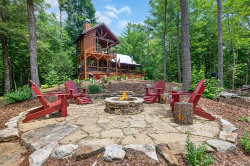 Hidden Lake House | Three Loves Cabin - Three Loves Cabin - Cherry Log GA - Hot Tub, Fire Pit
