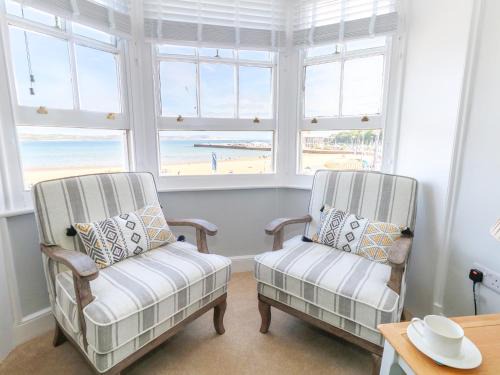 Weymouth Apartment | Three No36