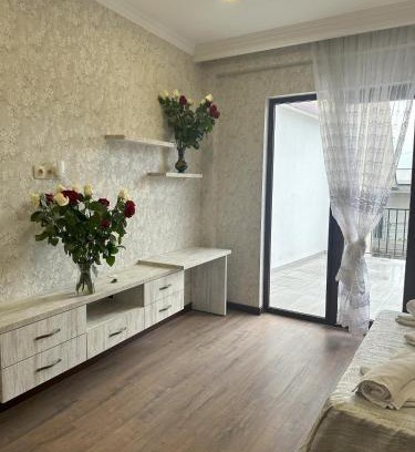 Tbilisi Apartment | Three Palms House