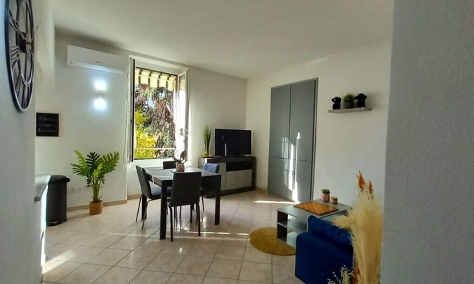 Roquebrune-Cap-Martin Apartment | Three-room apartment station 1 minute walk -Free parking