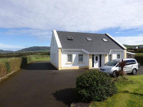 Bothar Bui House | Three Sisters Holiday Home - 7km to Dingle