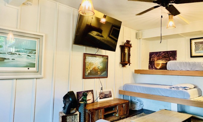 Pupukea Apartment | Three Tables Bungalow, walking distance Waimea Bay, Three Tables, Sharks Cove
