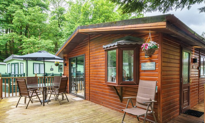Troutbeck Bridge Cabin | Three Trees Lodge - White Cross Bay - With Hot Tub