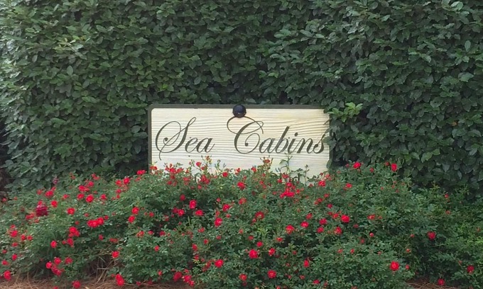 Isle of Palms Condo | Thrifty with WiFi and Video Streaming