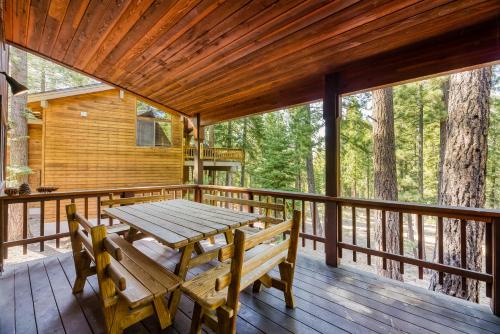 Truckee House | Through the Trees