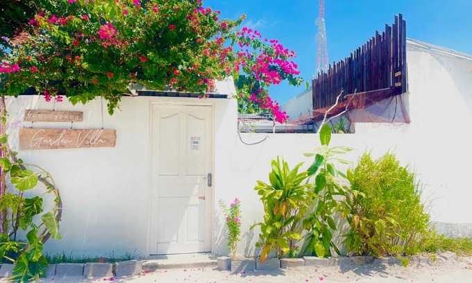 Thulusdhoo Island Villa | Thulusdhoo Garden Villa