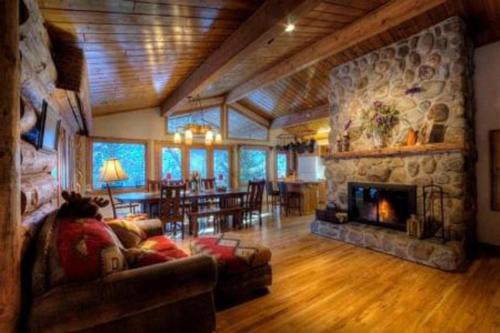 Rapid City House | Thunderhead Falls Lodge