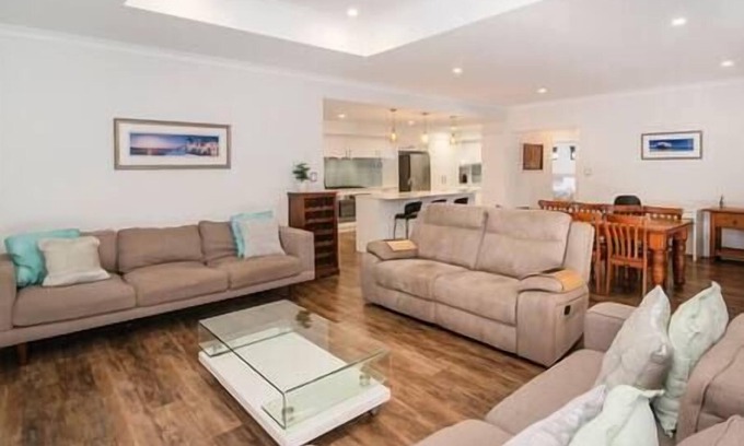 West Busselton House | Tidal Wave Hideaway