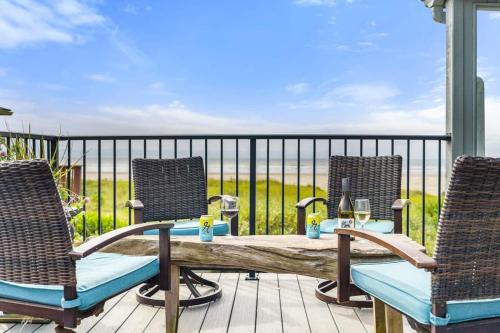 Moclips House | Tide Pool Town Home, Amazing Views, Steps to Beach