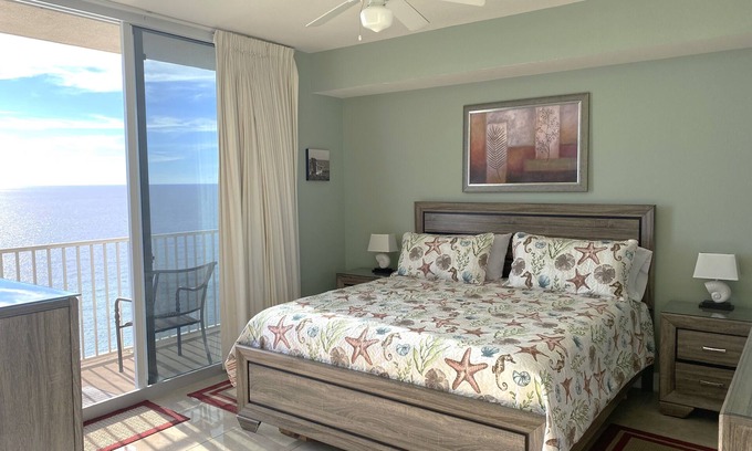Panama City Beach Condo | Tidewater Beach Resort 2009 Last minute Discounts