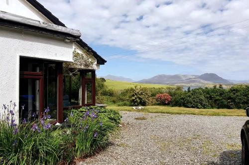 Connemara House | Tievemore - Connemara Bayfront Retreat