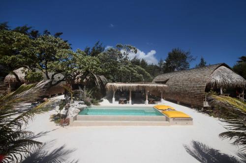 Temae House | Tiki Beach Moorea , Piscine & Petit Déjeuner
