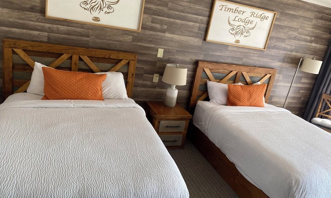 Gatlinburg Apartment | Timber Ridge Lodge - Walking Distance from Downtown Gatlinburg