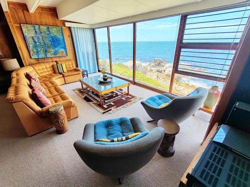 Simon's Town House | Timber's Ocean House