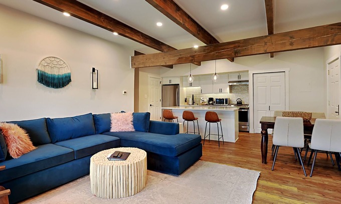 Snowmass Village Condo | 🌲Timberline D1D Deluxe 2-Bedroom ~Hot Tub~Pool~WiFi~Ski-in/out~Local Shuttle🌲