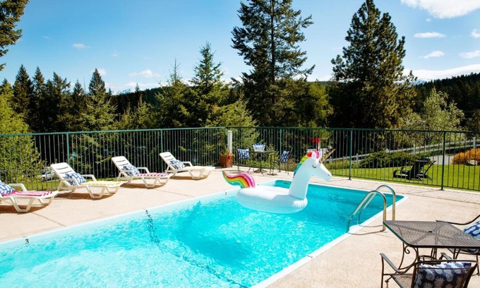 Bigfork Hotel | Timbers Motel