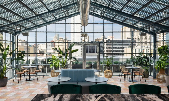 Tenderloin Hotel | Timbri Hotel San Francisco, Curio Collection by Hilton