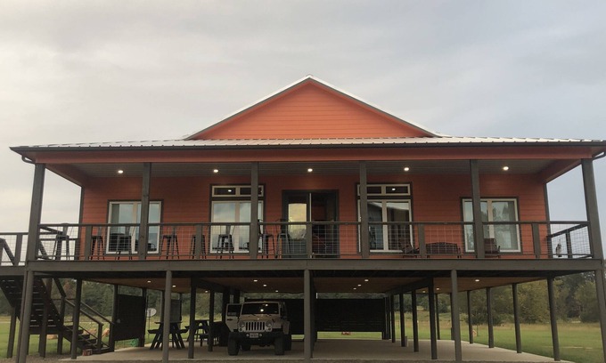 Glenwood Cabin | Time For Livin…just a few steps from the Caddo River
