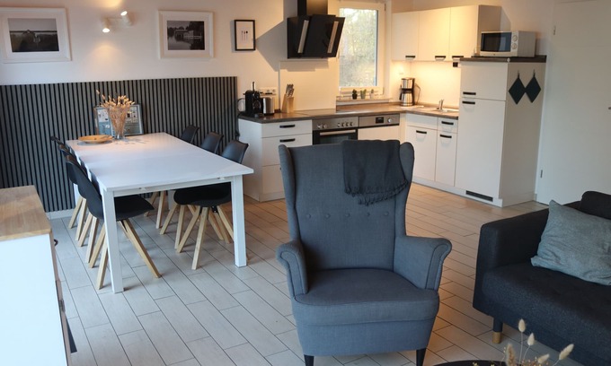 Plau am See House | Time out by the lake - Bright vacation home with terrace - 2 min. from the lake