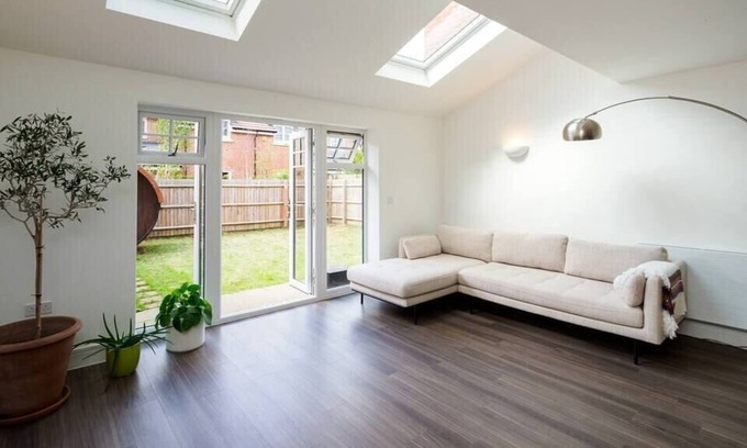 Frant House | Time to Relax 3BD Haven in Royal Tunbridge Wells