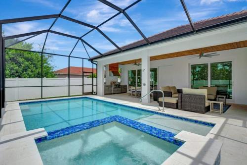 Naples Park House | Timeless Sophistication Discover Coastal Chic Living