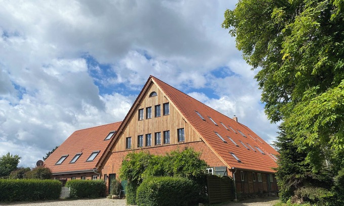 Gross Timmendorf Apartment | Timmenhus - Maisonette vacation apartment in a historic farmhouse by the Baltic Sea