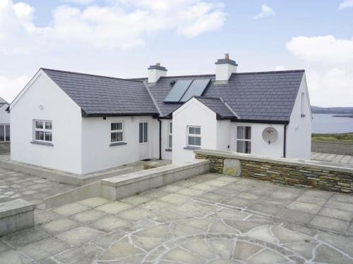 Heir Island House | Timmys Cottage Heir Island by Trident Holiday Homes