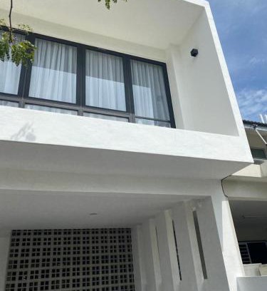Kampung Sungai Kembong Hilir House | Timurahaus