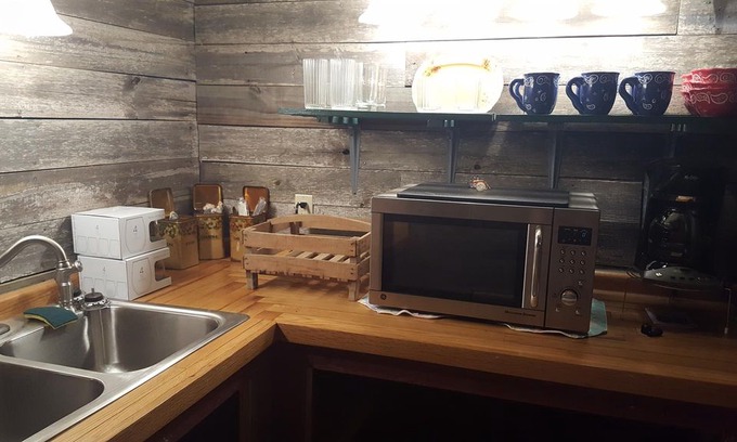 Round Top Other | Tin Barn Lodge at The Cottages on Mill Creek