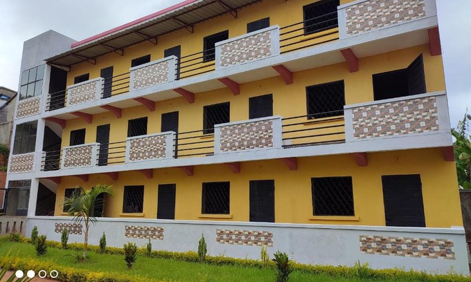 Antananarivo Hotel | Tiniaina BDR Hotel