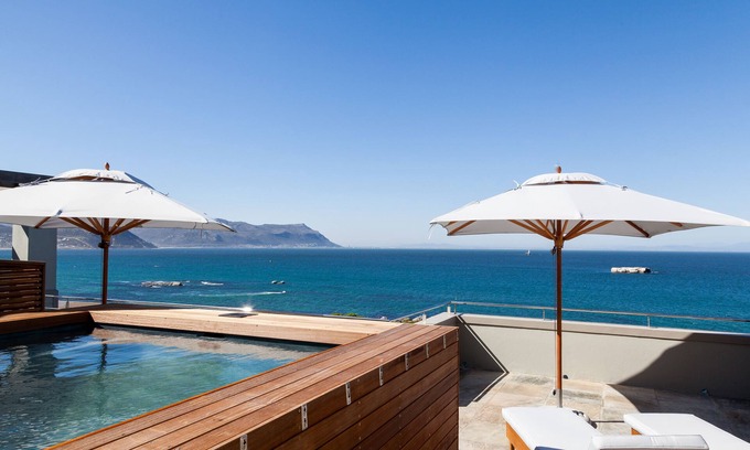 Simon's Town Bed & Breakfast | Tintswalo Boulders