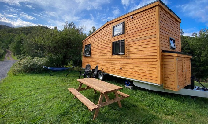 Sight Point House | Tiny Delight Tiny House With Own Beach & Waterfall 7km To Inverness Cape Breton