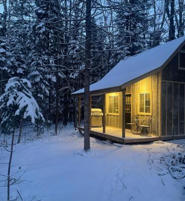 Hastings Highlands House | Tiny Home Bliss