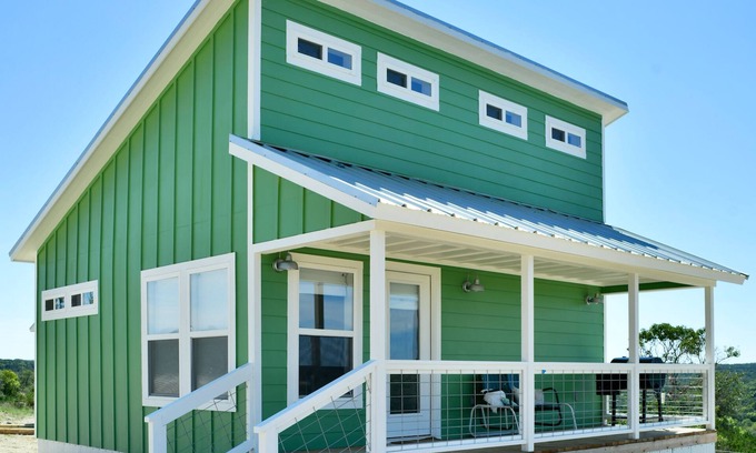 Johnson City House | Tiny Home in the Texas Hill Country - The Green Casita on Caballo Creek