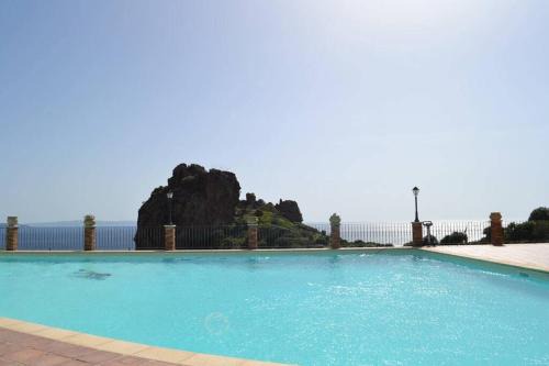 Nebida Apartment | TINY HOUSE (con piscina e wi-fi)