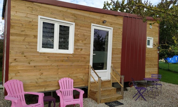Amecourt Apartment | Tiny house