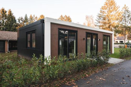 Voorthuizen Ski Chalet | Tiny House 'Het Berkenhuisje'