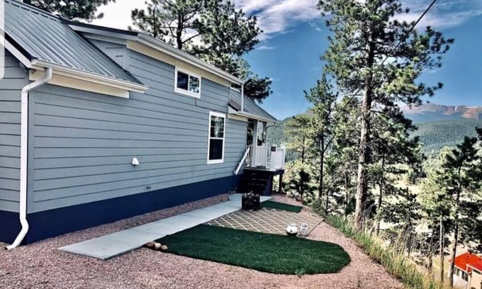 Woodland Park Cottage | Tiny House of Stuart Little LLC