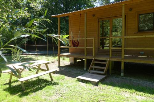 Falaen Ski Chalet | Tiny-river