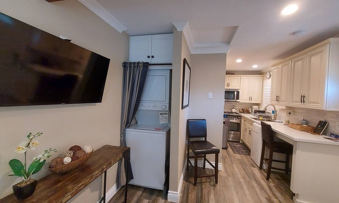 Charter Oak Apartment | Tiny Studio