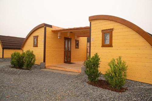 Wallersdorf House | Tiny Village