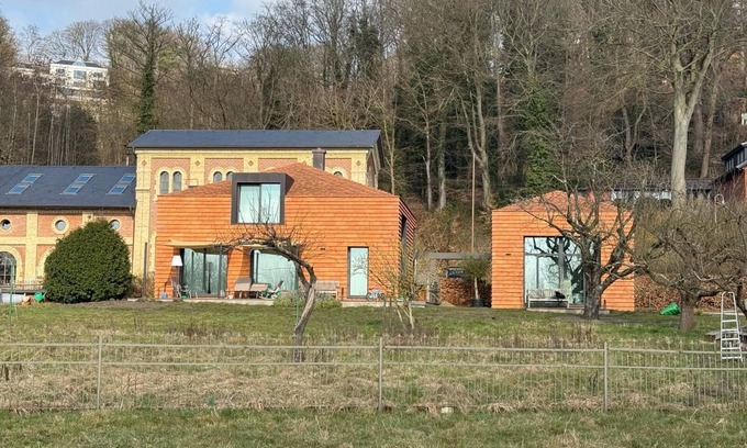 Blankenese House | Tinyhouse dream right on the Elbe beach - feel-good oasis in Blankenese