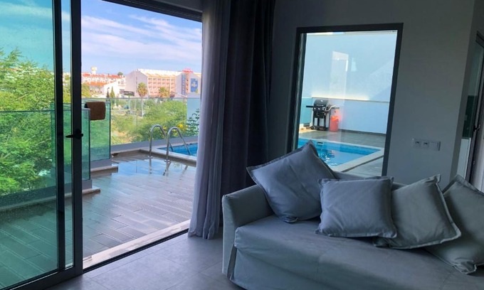 Correeira House | Tio Papel V