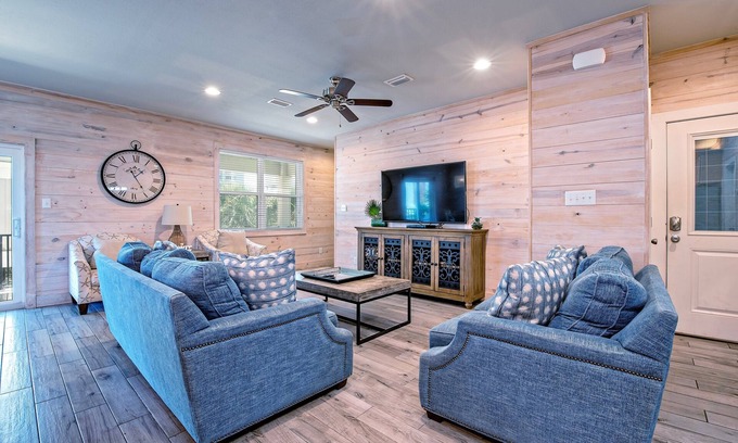 Gulf Shores House | Tipsy Turtle Your Gulf Shores Vacation Spot Beach and Pool by Prickett Properties